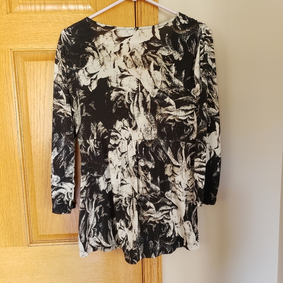 Daisy Fuentes 3/4 Sleeve - Picture 3 of 3